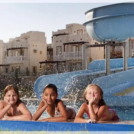 Family Holiday вилла для семейного отдыха 빌라 *